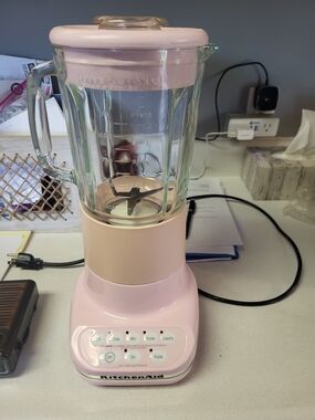 KitchenAid Pink Breast Cancer 7 speed Smart Power Kitchen Aid Blender READ